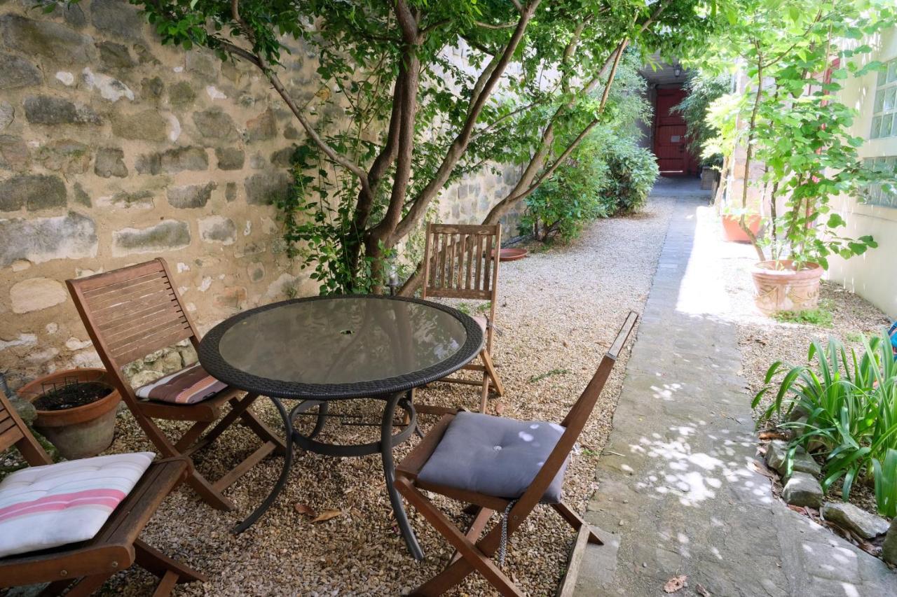 Le 3 Rue Grande Bed and Breakfast Moret-sur-Loing Εξωτερικό φωτογραφία