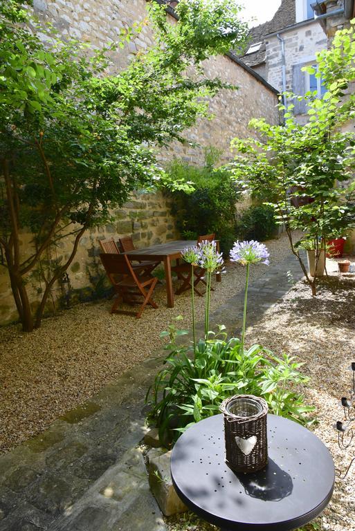 Le 3 Rue Grande Bed and Breakfast Moret-sur-Loing Εξωτερικό φωτογραφία