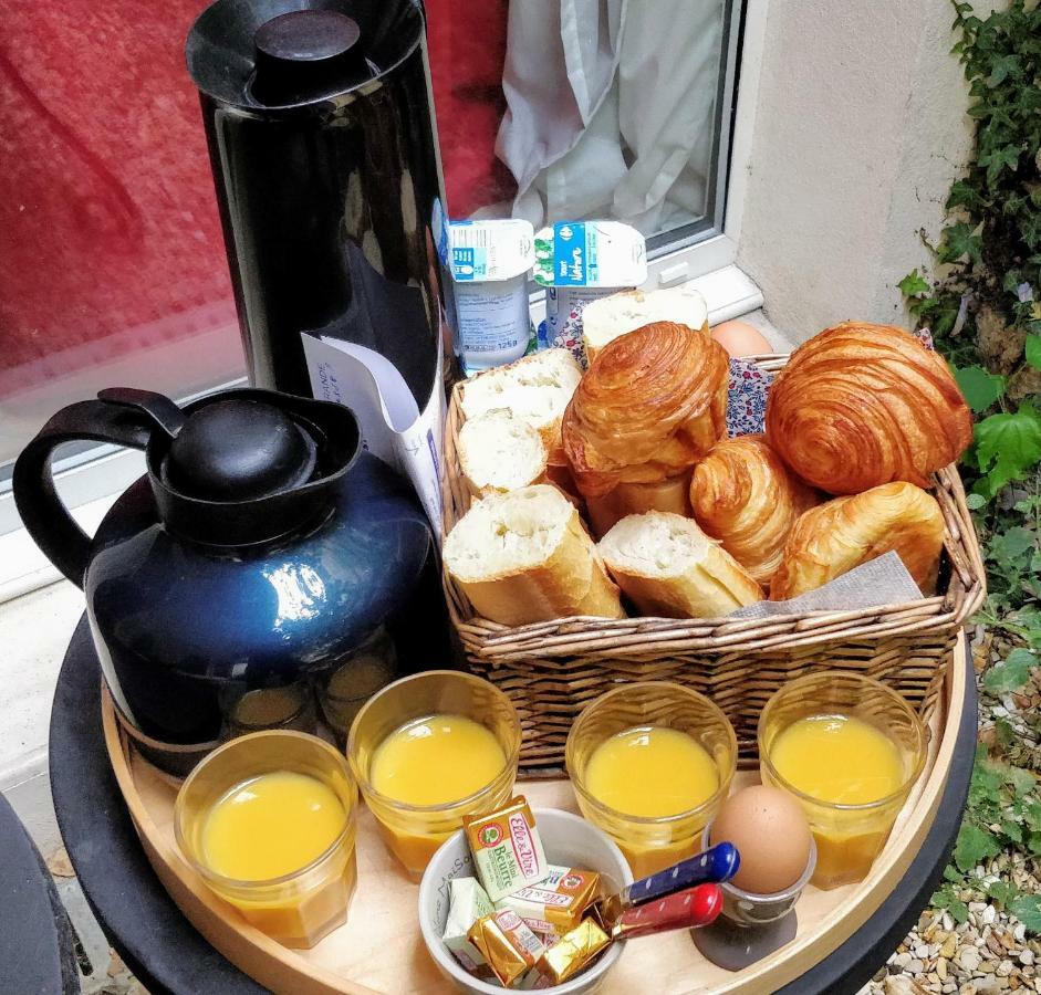 Le 3 Rue Grande Bed and Breakfast Moret-sur-Loing Εξωτερικό φωτογραφία