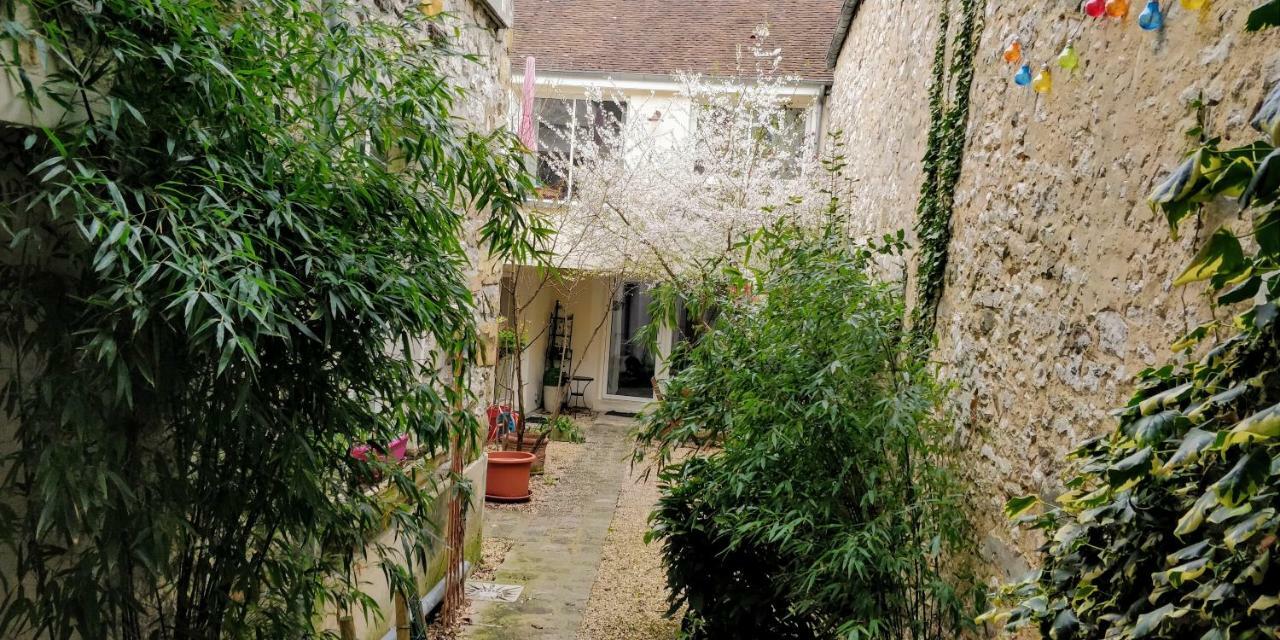 Le 3 Rue Grande Bed and Breakfast Moret-sur-Loing Εξωτερικό φωτογραφία